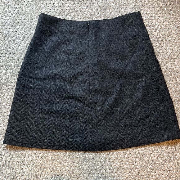 Aritzia Wifred Mini Skirt Size 2 - Picture 3 of 5